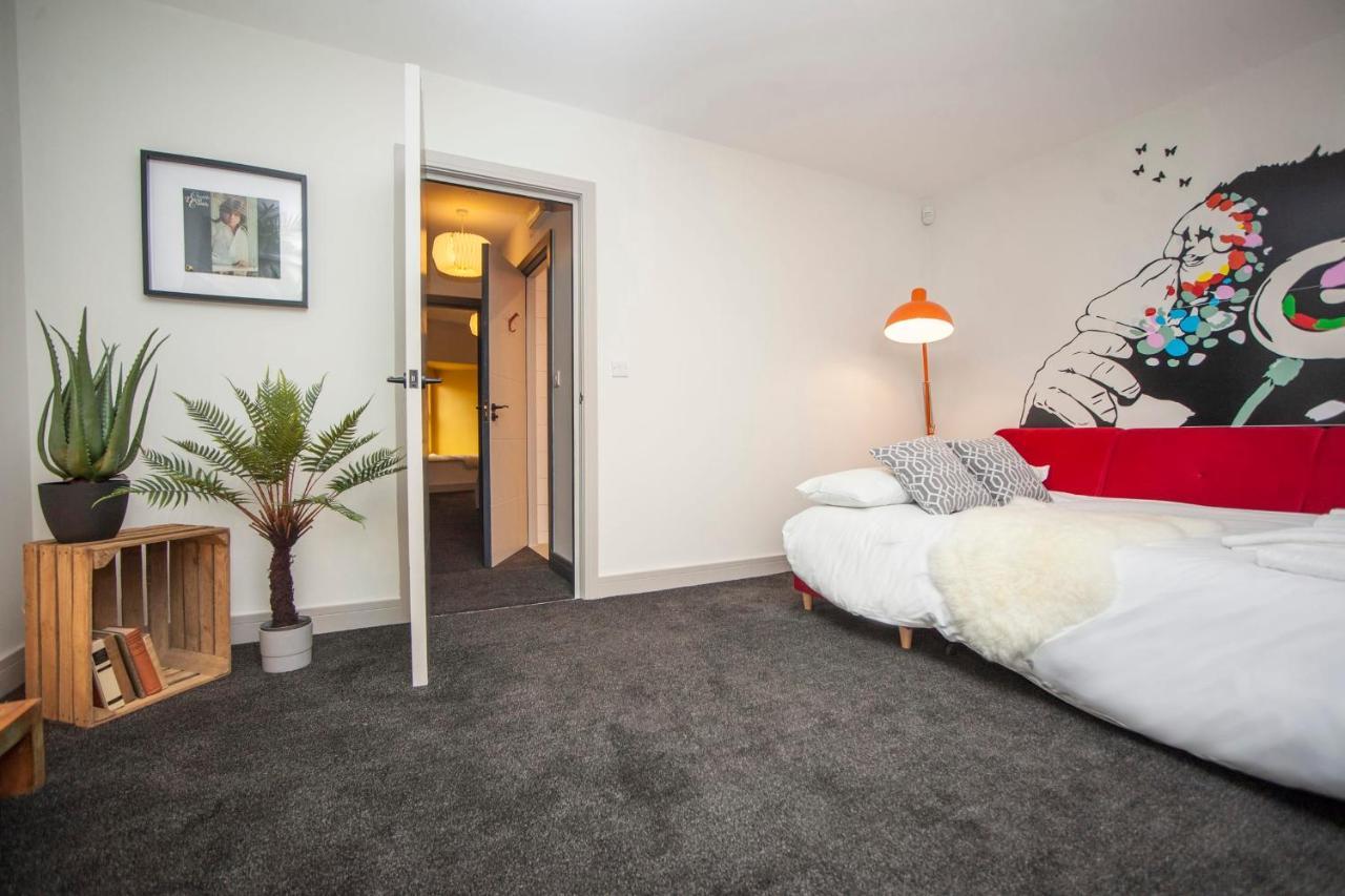 Higgihaus #3a&3b 8 Bed Big Groups Hip Location * Bristol