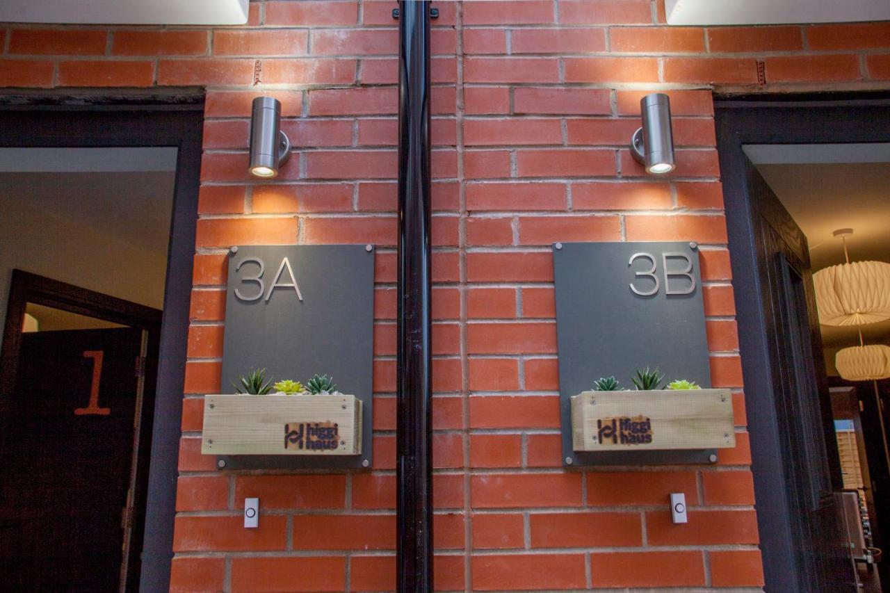 Casa de férias Higgihaus #3a & 3b 8 Bed Sleeps Up To 22 Big Groups Hip Location Bristol